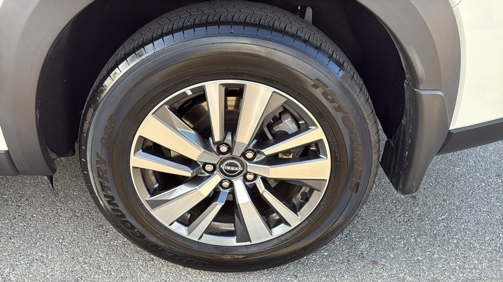 2024 Nissan Pathfinder SL FWD