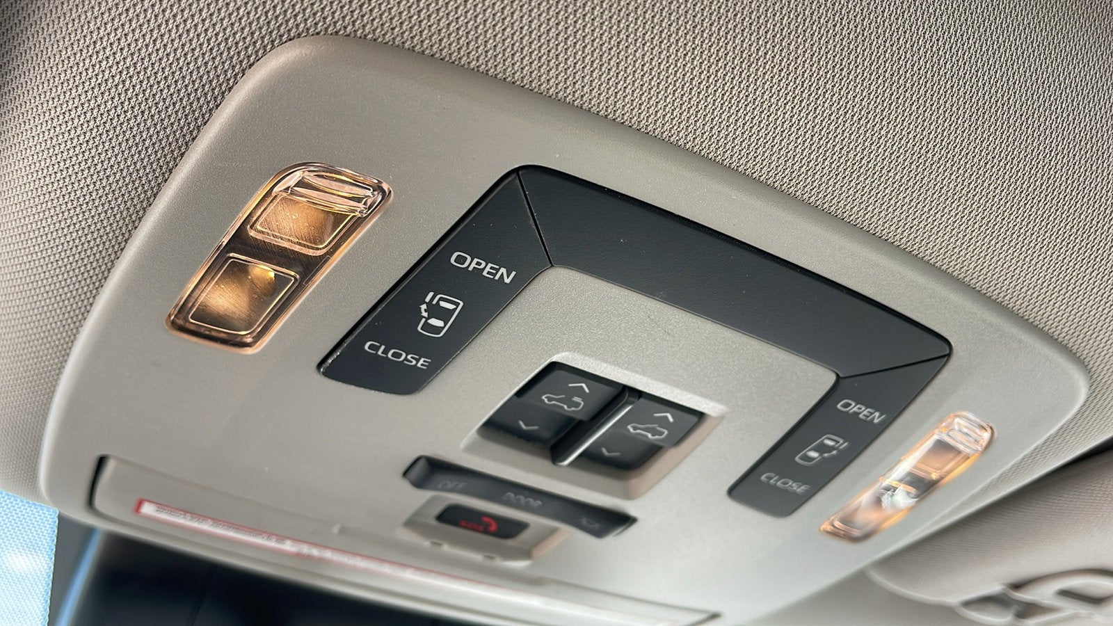 2022 Toyota Sienna LE