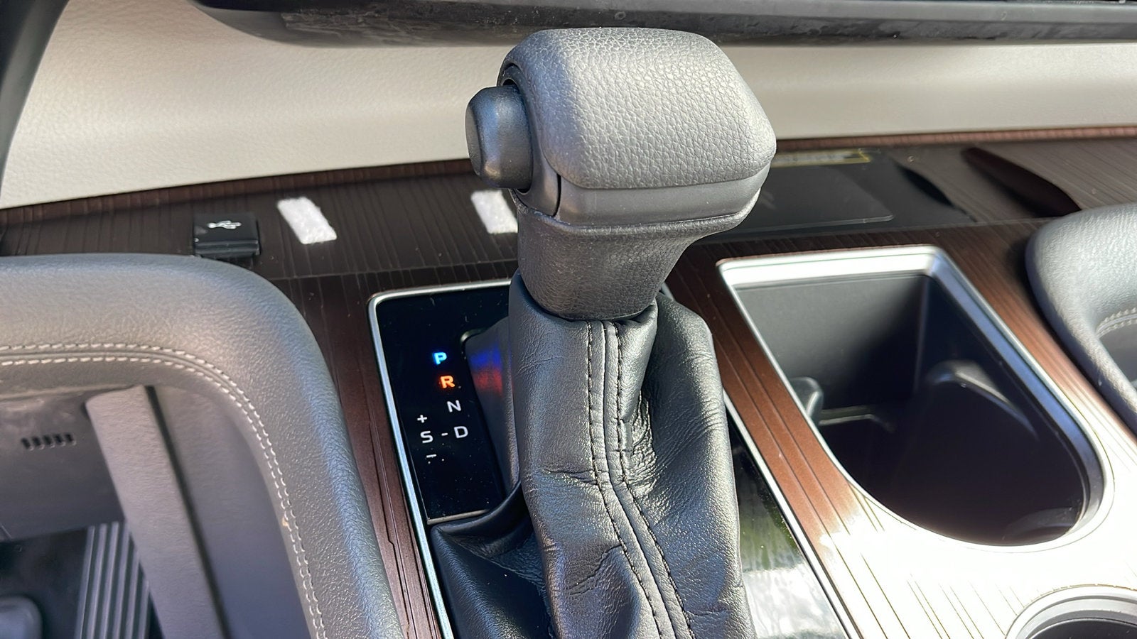 2022 Toyota Sienna LE