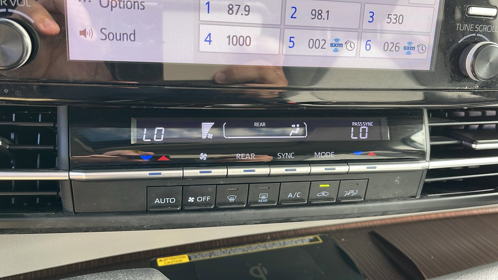 2022 Toyota Sienna LE