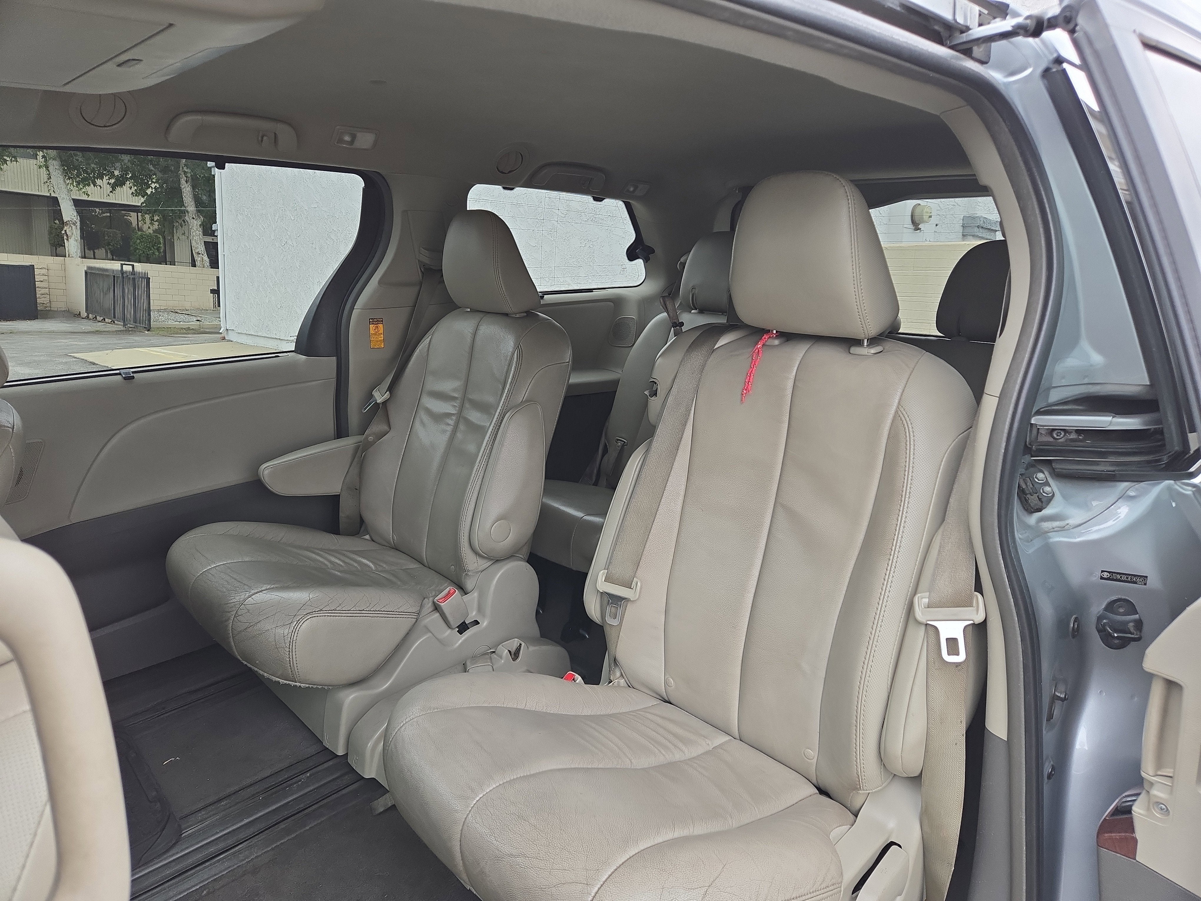 2014 Toyota Sienna XLE