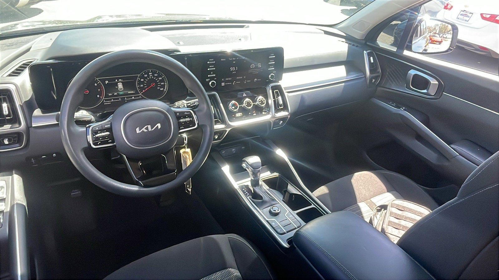 2023 Kia Sorento LX