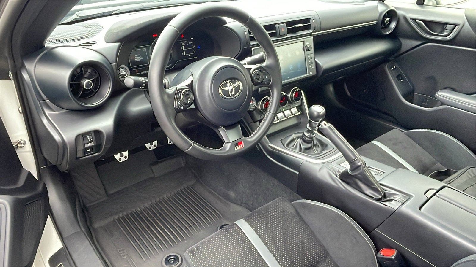 2024 Toyota GR86 Premium