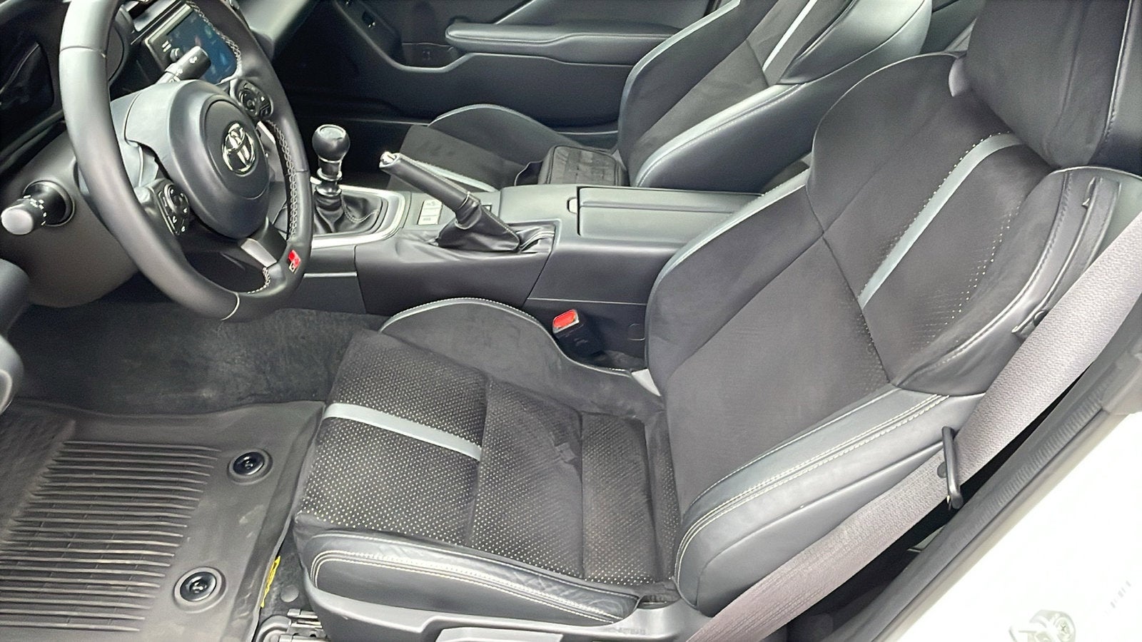 2024 Toyota GR86 Premium