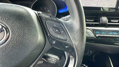 2020 Toyota C-HR XLE